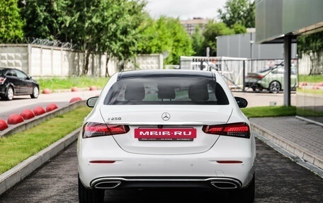 Mercedes-Benz E-Класс, 2021 год, 4 199 000 рублей, 8 фотография