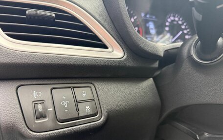Hyundai Solaris II рестайлинг, 2019 год, 1 415 000 рублей, 14 фотография