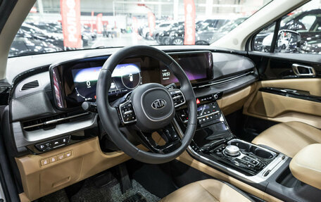 KIA Carnival, 2020 год, 3 799 700 рублей, 19 фотография