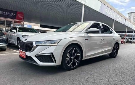 Skoda Octavia IV, 2022 год, 1 553 000 рублей, 2 фотография