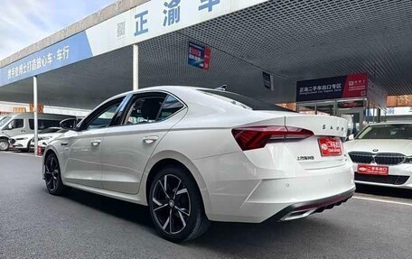 Skoda Octavia IV, 2022 год, 1 553 000 рублей, 6 фотография