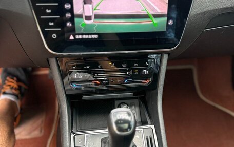 Skoda Superb III рестайлинг, 2023 год, 2 490 000 рублей, 10 фотография