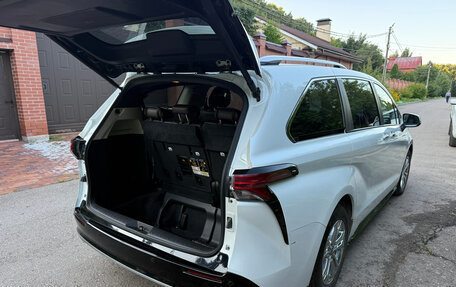 Toyota Sienna, 2022 год, 4 850 000 рублей, 13 фотография
