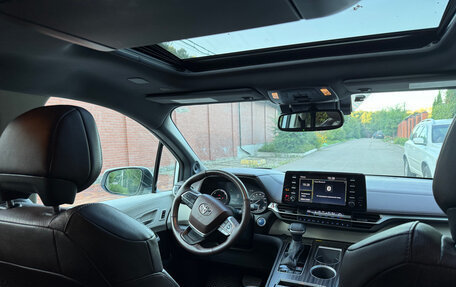 Toyota Sienna, 2022 год, 4 850 000 рублей, 15 фотография