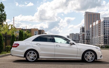 Mercedes-Benz E-Класс, 2012 год, 3 600 000 рублей, 3 фотография