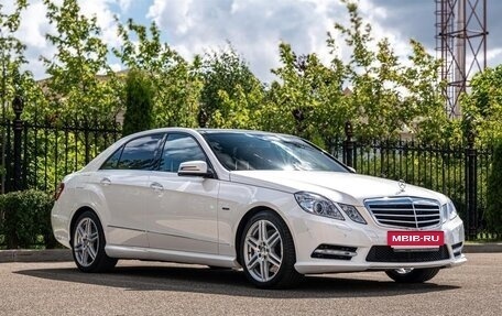 Mercedes-Benz E-Класс, 2012 год, 3 600 000 рублей, 2 фотография