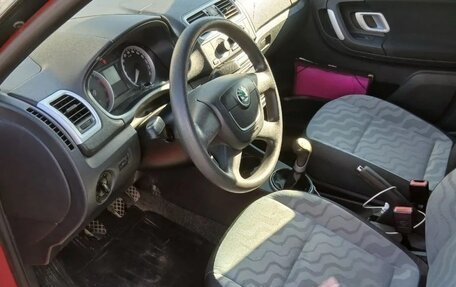 Skoda Fabia II, 2009 год, 400 000 рублей, 3 фотография