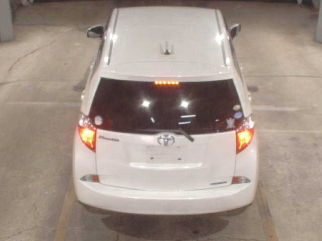 Toyota Ractis II, 2012 год, 880 000 рублей, 6 фотография
