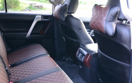 Toyota Land Cruiser Prado 150 рестайлинг 2, 2016 год, 3 800 000 рублей, 11 фотография