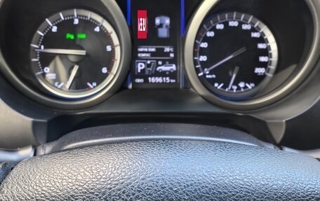 Toyota Land Cruiser Prado 150 рестайлинг 2, 2016 год, 3 800 000 рублей, 28 фотография