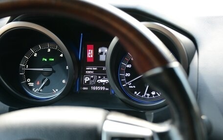 Toyota Land Cruiser Prado 150 рестайлинг 2, 2016 год, 3 800 000 рублей, 22 фотография