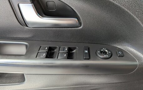KIA Venga I, 2016 год, 1 300 000 рублей, 28 фотография