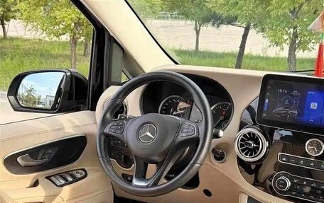 Mercedes-Benz Vito, 2022 год, 5 350 000 рублей, 12 фотография