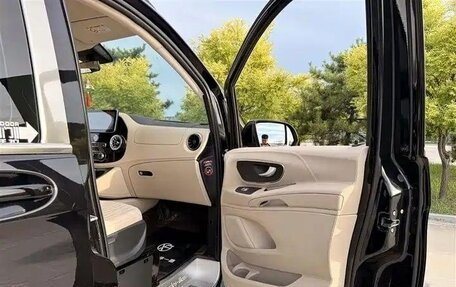 Mercedes-Benz Vito, 2022 год, 5 350 000 рублей, 7 фотография