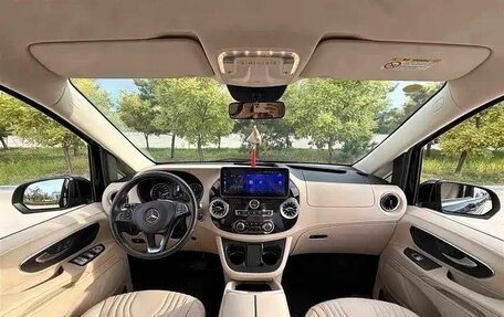 Mercedes-Benz Vito, 2022 год, 5 350 000 рублей, 14 фотография