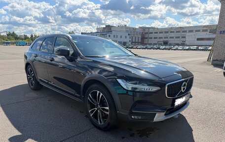 Volvo V90 Cross Country I рестайлинг, 2019 год, 3 200 000 рублей, 5 фотография