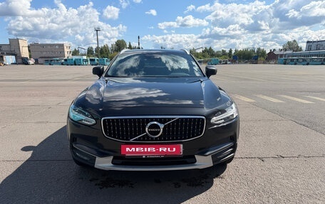 Volvo V90 Cross Country I рестайлинг, 2019 год, 3 200 000 рублей, 6 фотография