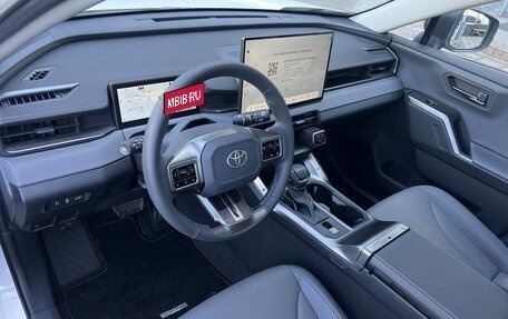 Toyota RAV4, 2026 год, 3 890 000 рублей, 7 фотография