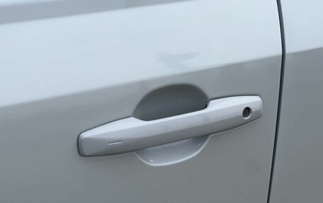 Toyota RAV4, 2026 год, 3 890 000 рублей, 29 фотография