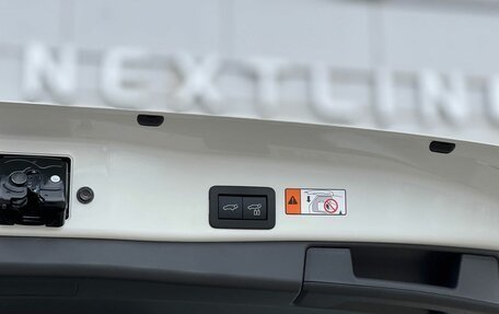 Toyota RAV4, 2026 год, 3 890 000 рублей, 27 фотография