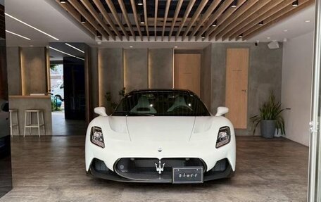 Maserati MC20, 2023 год, 15 300 000 рублей, 5 фотография
