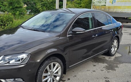 Volkswagen Passat B7, 2012 год, 1 100 000 рублей, 2 фотография