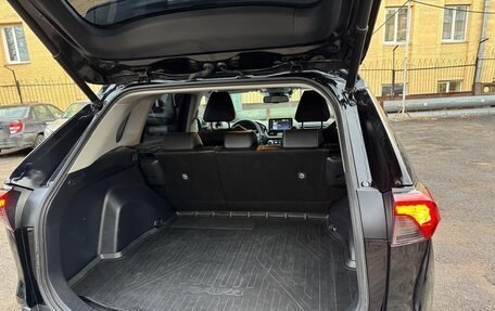 Toyota RAV4, 2021 год, 3 750 000 рублей, 10 фотография