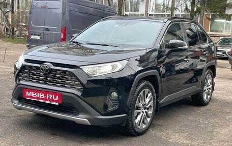 Toyota RAV4, 2021 год, 3 750 000 рублей, 12 фотография