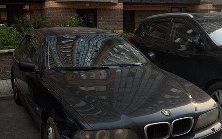 BMW 5 серия, 2002 год, 450 000 рублей, 2 фотография