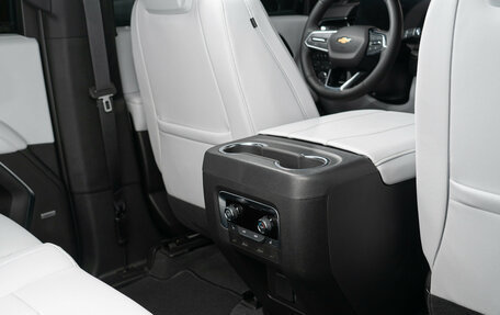 Chevrolet Tahoe IV, 2025 год, 15 800 000 рублей, 30 фотография