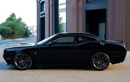 Dodge Challenger III рестайлинг 2, 2021 год, 9 000 000 рублей, 8 фотография