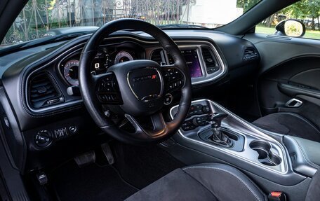 Dodge Challenger III рестайлинг 2, 2021 год, 9 000 000 рублей, 23 фотография