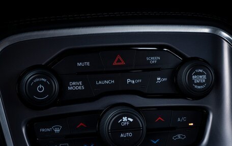 Dodge Challenger III рестайлинг 2, 2021 год, 9 000 000 рублей, 31 фотография