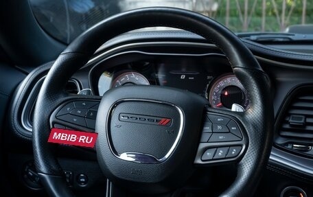 Dodge Challenger III рестайлинг 2, 2021 год, 9 000 000 рублей, 21 фотография
