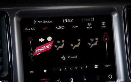 Dodge Challenger III рестайлинг 2, 2021 год, 9 000 000 рублей, 32 фотография