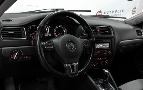Volkswagen Jetta VI, 2012 год, 969 000 рублей, 12 фотография