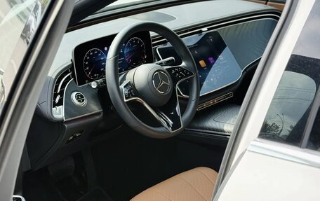 Mercedes-Benz E-Класс, 2024 год, 6 450 000 рублей, 7 фотография