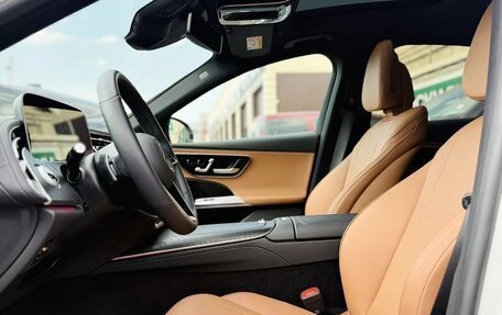 Mercedes-Benz E-Класс, 2024 год, 6 450 000 рублей, 13 фотография