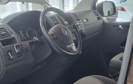 Volkswagen Caravelle T5, 2014 год, 3 500 000 рублей, 3 фотография
