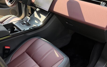 Land Rover Range Rover Evoque II, 2025 год, 6 200 000 рублей, 12 фотография