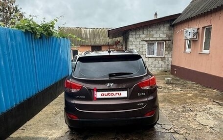Hyundai ix35 I рестайлинг, 2011 год, 1 150 000 рублей, 2 фотография