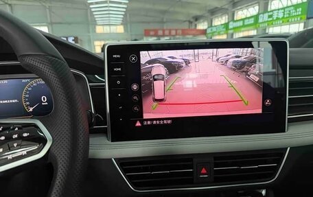 Volkswagen Tiguan II, 2023 год, 2 590 000 рублей, 12 фотография