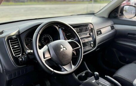 Mitsubishi Outlander III рестайлинг 3, 2014 год, 1 568 800 рублей, 13 фотография