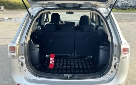 Mitsubishi Outlander III рестайлинг 3, 2014 год, 1 568 800 рублей, 18 фотография