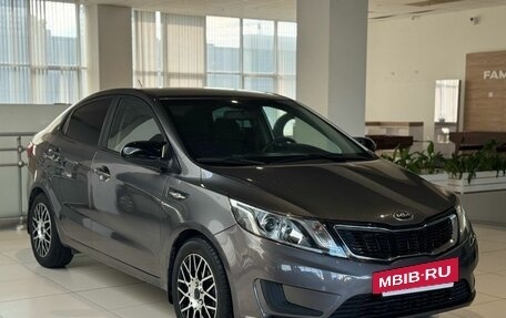 KIA Rio III рестайлинг, 2013 год, 649 000 рублей, 3 фотография
