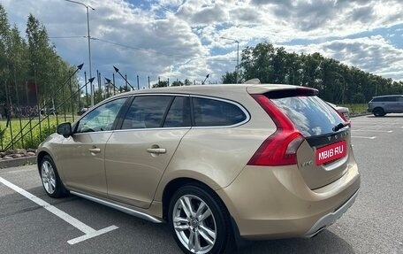 Volvo V60 I, 2011 год, 1 700 000 рублей, 10 фотография