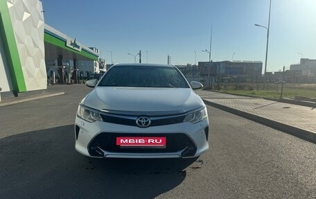 Toyota Camry, 2016 год, 2 400 000 рублей, 4 фотография
