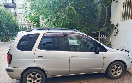 Toyota Corolla Spacio II, 1997 год, 330 000 рублей, 3 фотография