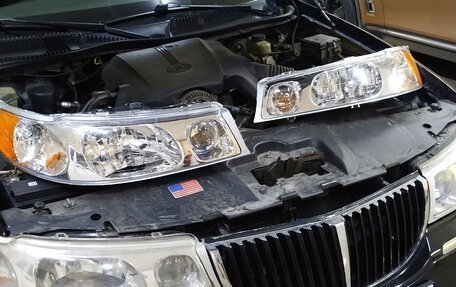 Lincoln Town Car III рестайлинг, 2001 год, 1 900 000 рублей, 6 фотография