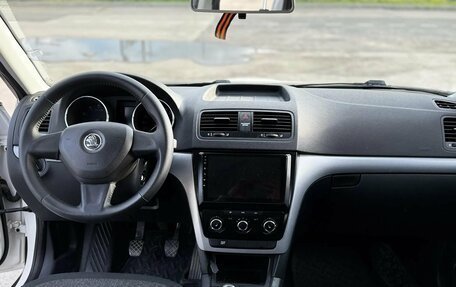Skoda Yeti I рестайлинг, 2014 год, 1 092 000 рублей, 14 фотография